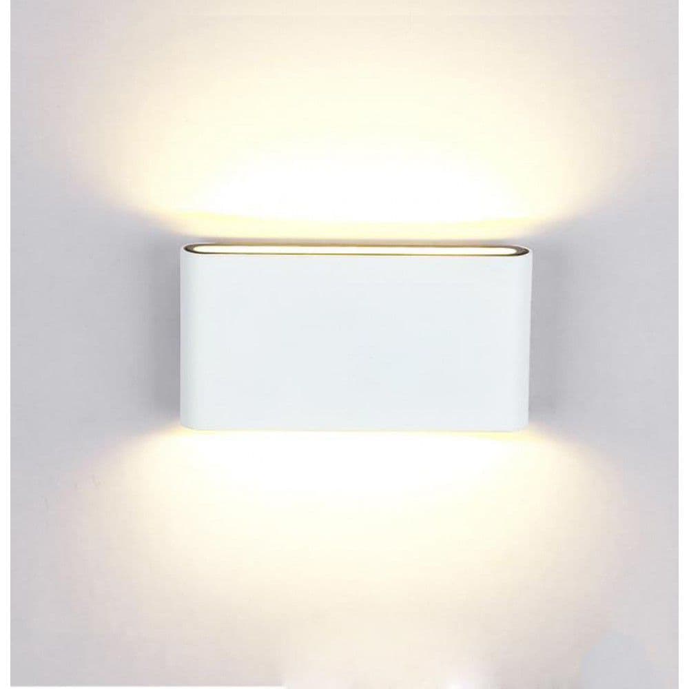 Aplica de exterior extra-plata , 12W=75W, 3000K, lumina calda, IP65